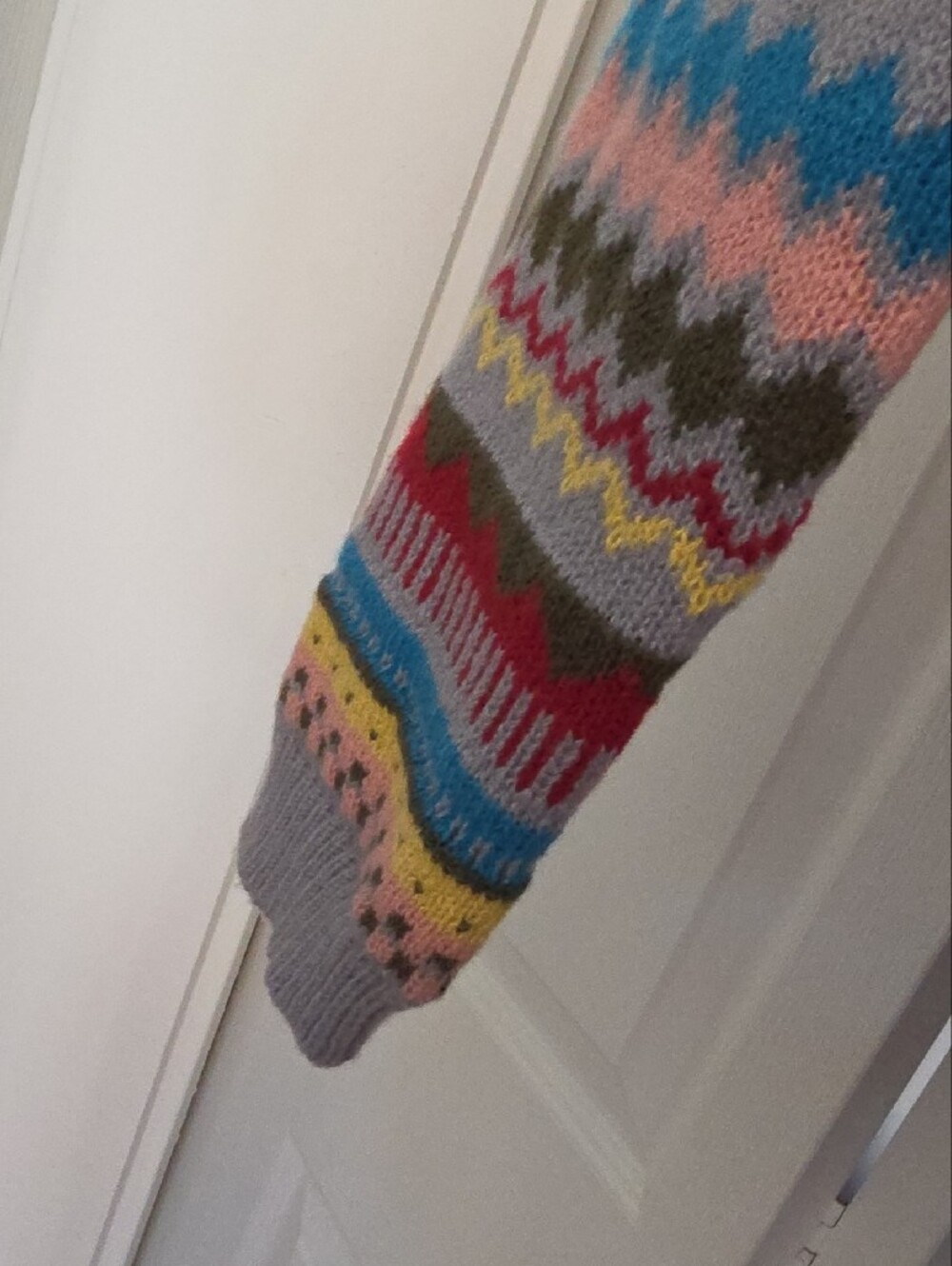 Vintage Light Gray Fair Isle Crewneck Sweater with Multicolor Yoke - Picture 8 of 8